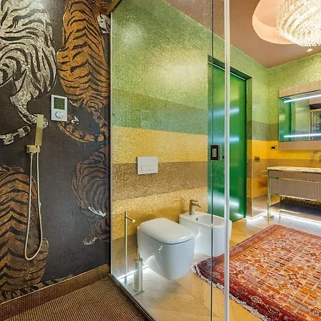 Luxury Penthouse With Terrace And Hot Tub Appartamento